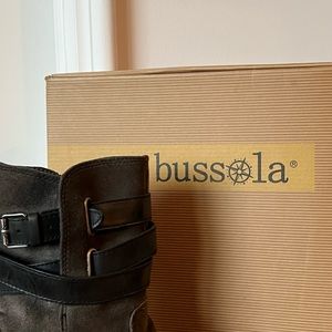 BUSSOLA Sevilla Coal Gray Suede Leather Boots